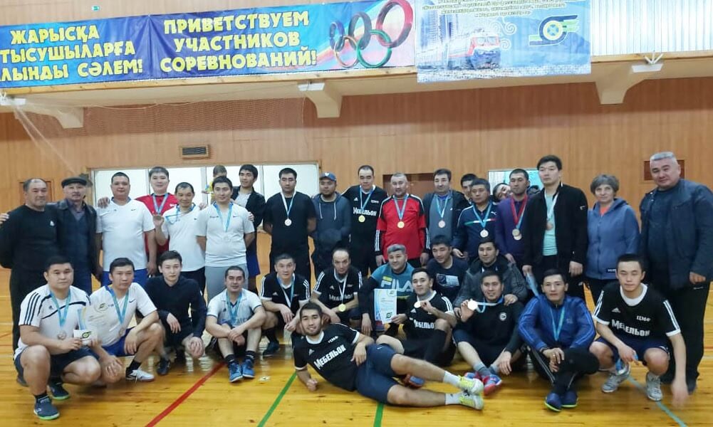 Подробнее о статье ПОМЕРЯЛИСЬ СИЛАМИ