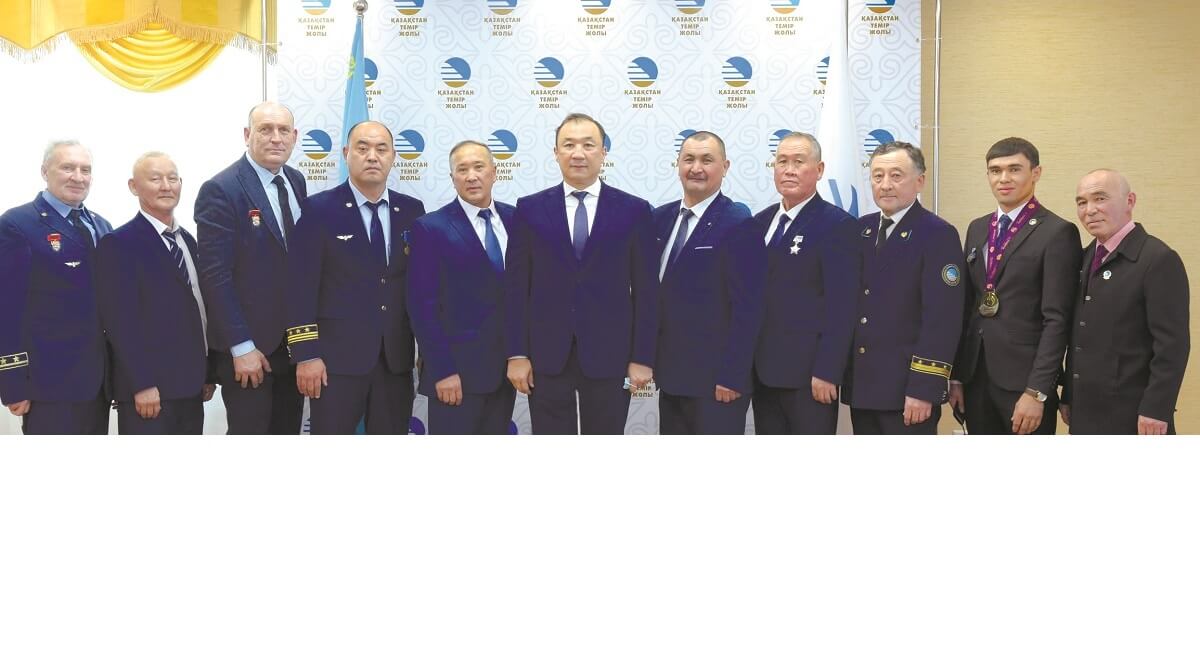 Подробнее о статье Лучших железнодорожников страны наградили в канун юбилейного Дня Независимости