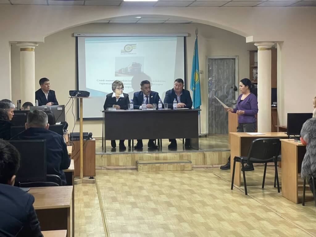 Подробнее о статье Семей: деповчане обсудили выполнение Коллективного договора