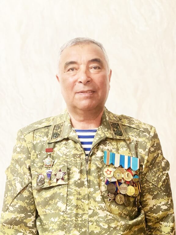 Подробнее о статье Человек, идущий вперед