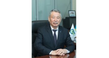 Read more about the article Председатель «Казпрофтранс» Оразгали Ахметбаев поздравил железнодорожников