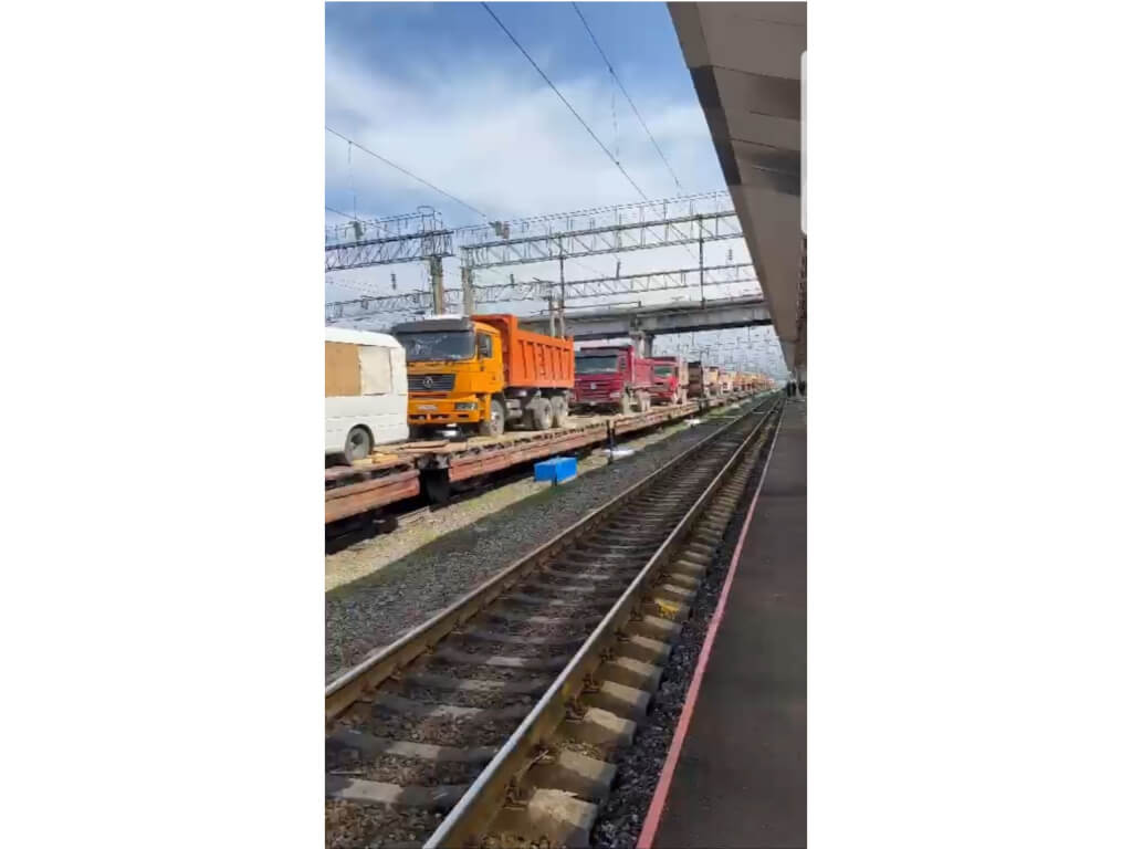 You are currently viewing Алматинские железнодорожники отправили третий поезд с помощью