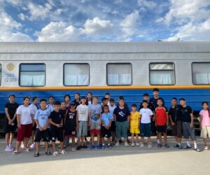 Жаз жайнатып, күн күлдірген…