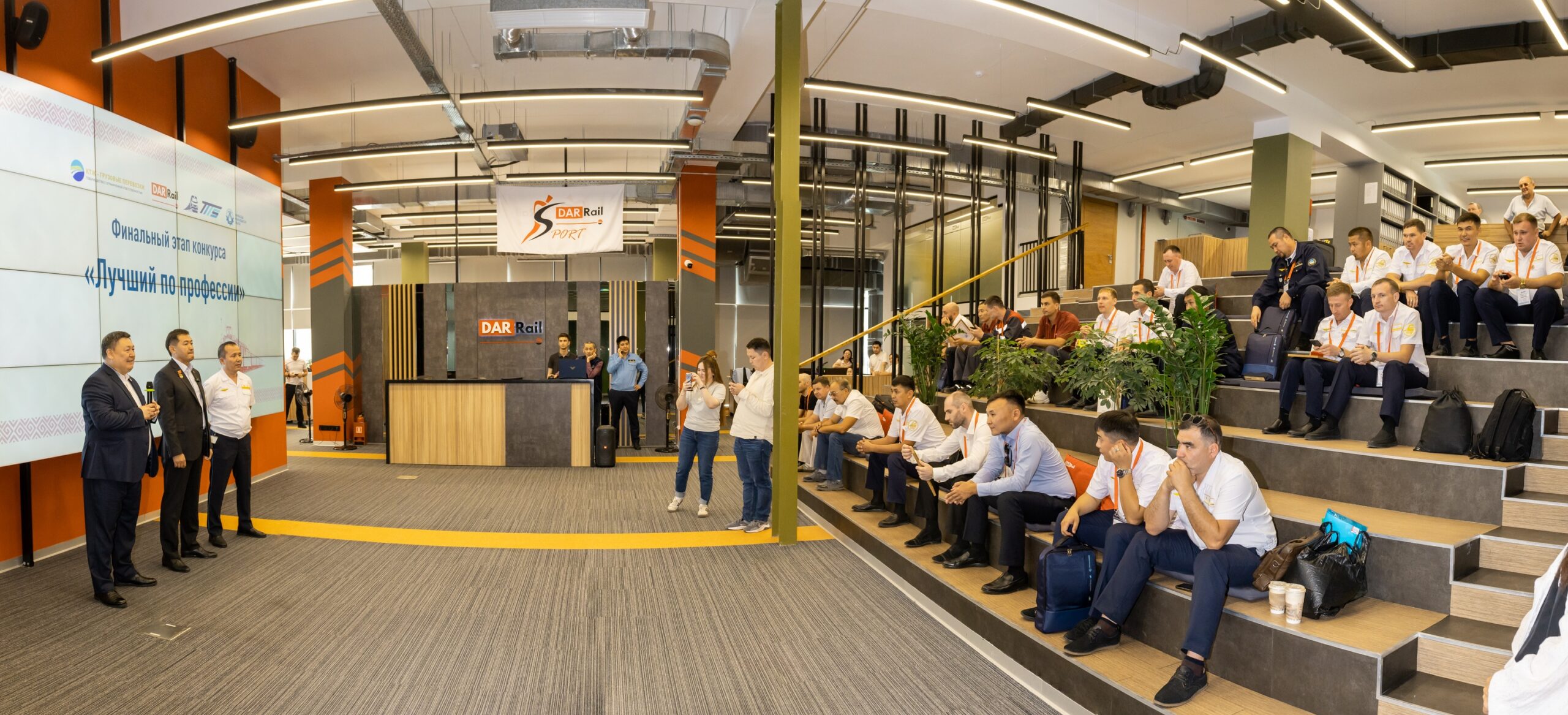 Вы сейчас просматриваете Астанада локомотив бригадалары арасында байқау өтті