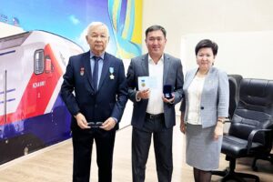 Бастауыш ұйым белсенділері марапатталды