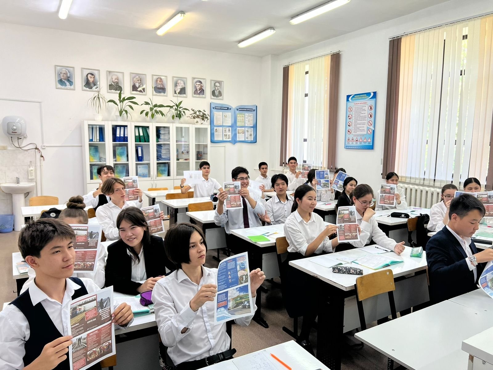 Вы сейчас просматриваете Теміржолшылар 80 мың оқушыға қауіпсіздік бойынша дәрістер өткізді