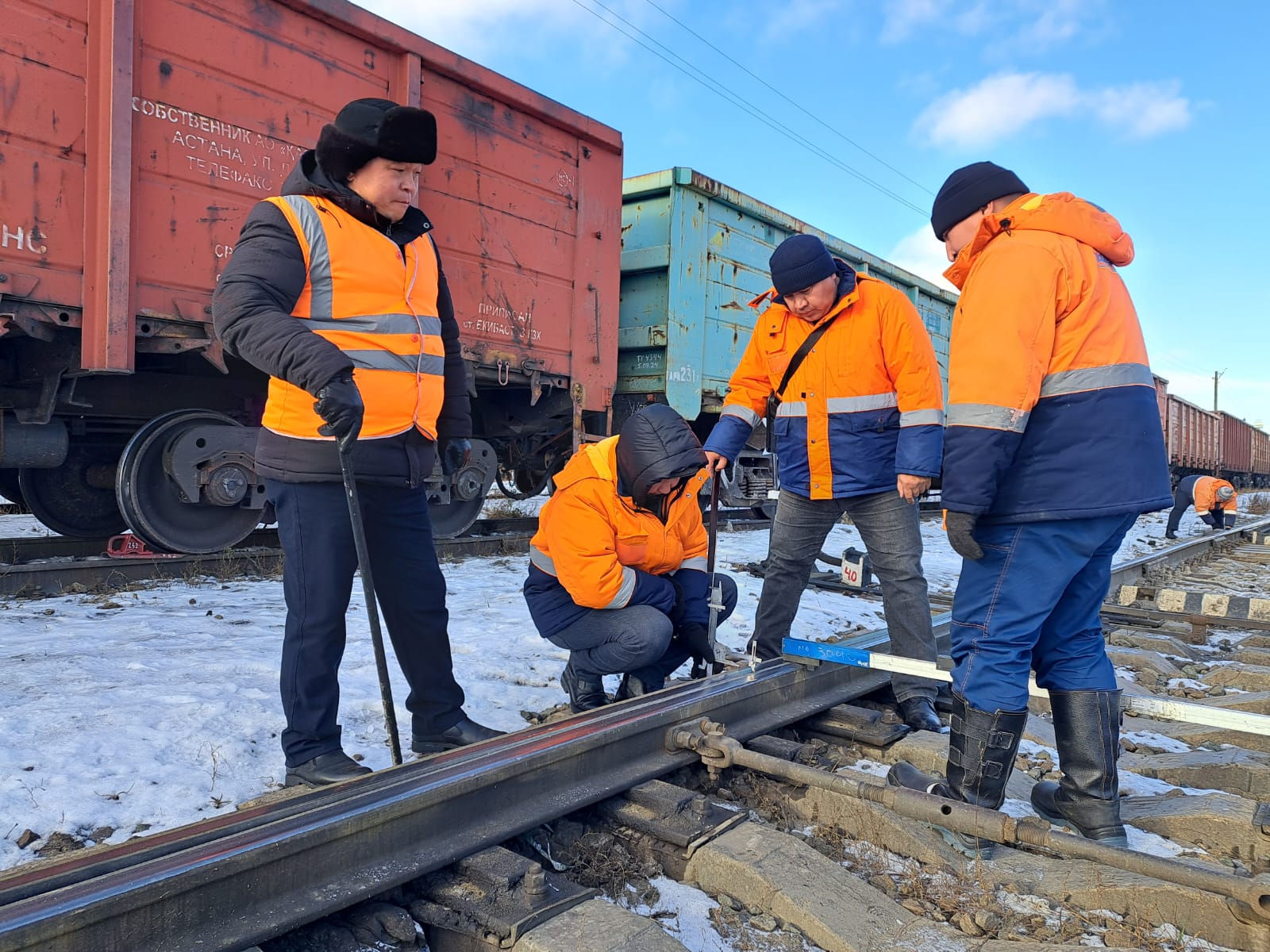 Вы сейчас просматриваете Атырау темір жолында инфрақұрылым жаңарып жатыр